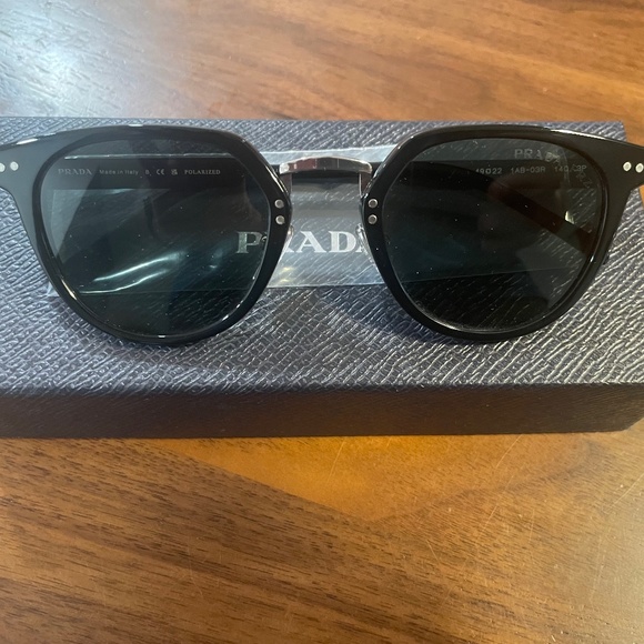 Mens Prada Sunglasses - Picture 1 of 6
